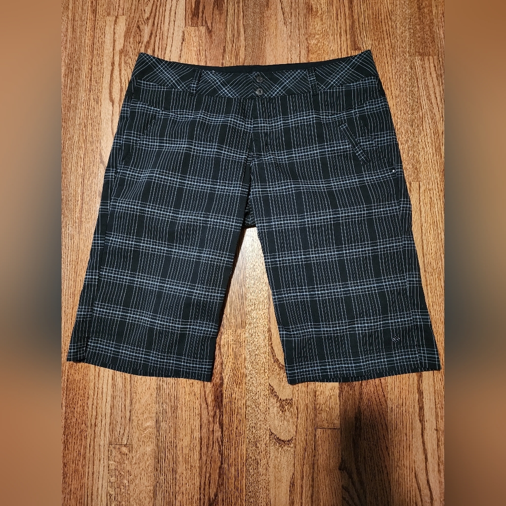 Columbia board shorts sz 10
